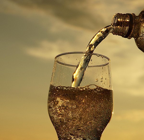 Sparkling Water and Teeth – Good, Bad, or Indifferent?