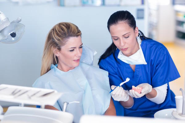 Explaining Cosmetic Dentistry at Bondi Dental
