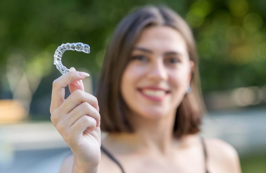 7 factors why invisalign is the best orthodontic treatment